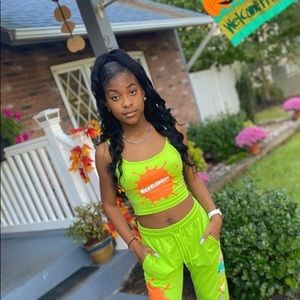 Meet your Posher, Raychelle